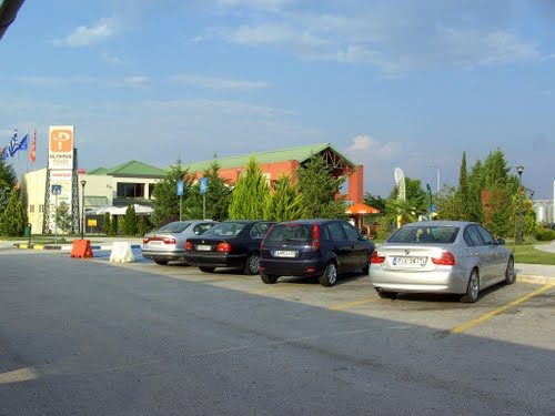 Καταγγελία για τις απολύσεις στα Olympus Plaza